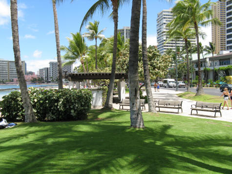 Kuhio Beach Park in Waikiki